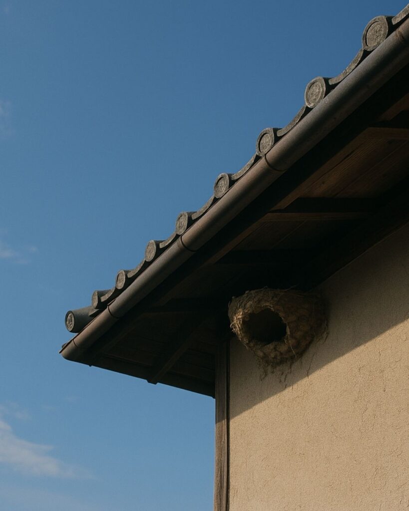 末吉俳句日記「九月尽　巣跡残すや　空果てぬ」俳句イメージ画像